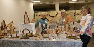 Der Stand des Kreativteams im Sterncenter mit Gabi Reidelbach, Doris Martini und Monika Bürkle.